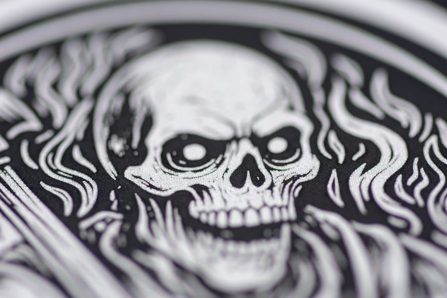 Snusdose graviert mit Loard_Morthan Motiv aus Aluminium, personalisierte Lasergravur, robuste Aufbewahrungsdose für Snus.