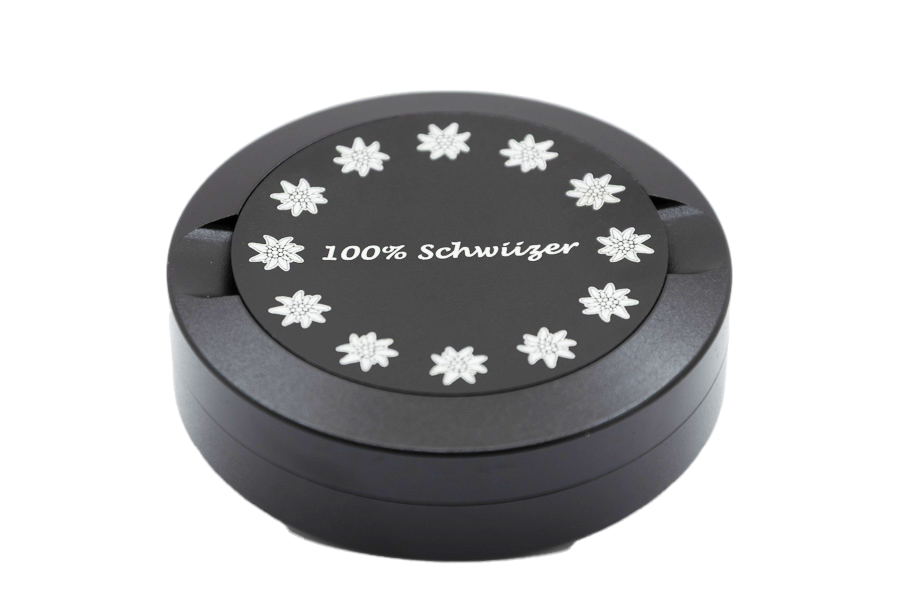 Gravierte Snusdose aus Aluminium mit Motiv – 100% Schwiizer - schwarze Oberfläche