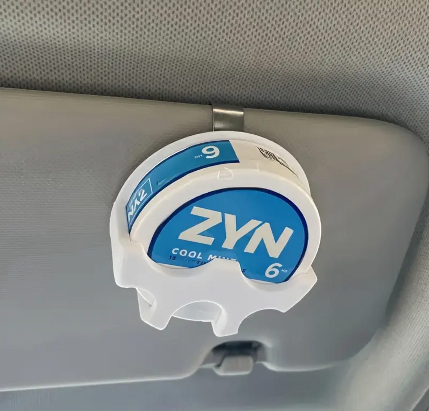Sonnenblendenhalterung fürs Auto - Stylisch, Praktisch, Gut