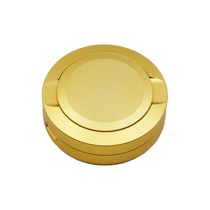 Uifarbige Snusdose in Gold, mit geschlossenem Deckel