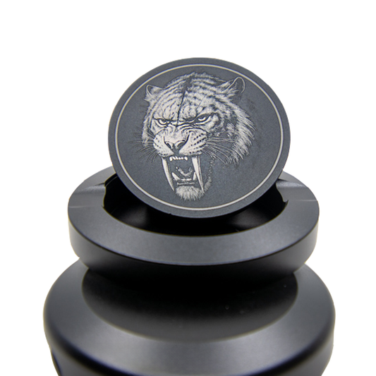 Gravierte Snusdose Aluminium "Säbelzahntiger" 3-tlg.