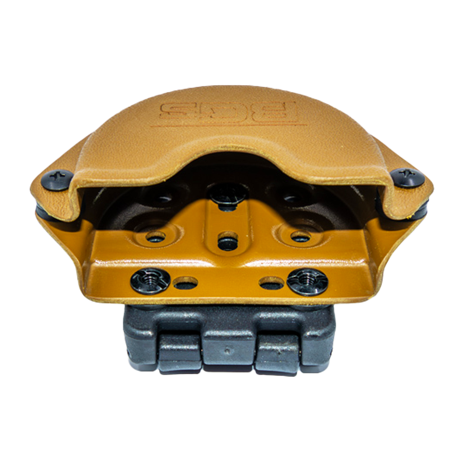 Nahaufnahme von oben, des BGs Snus Holster in Braun, feine Materialstruktur und Verarbeitung erkennbar, hochwertige Details sichtbar.