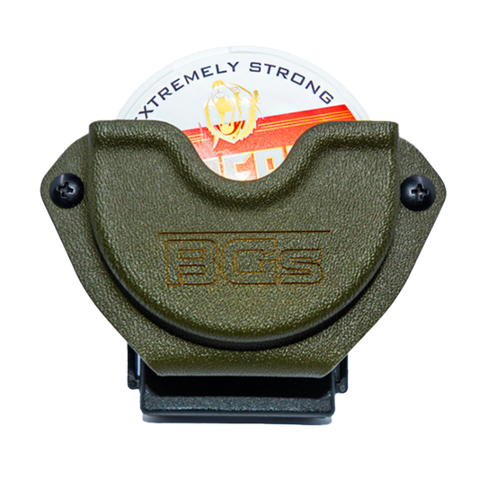 BGs Snus Holster in Militär Green, Ansicht von vorne, stilvolles und funktionales Design für unterwegs.