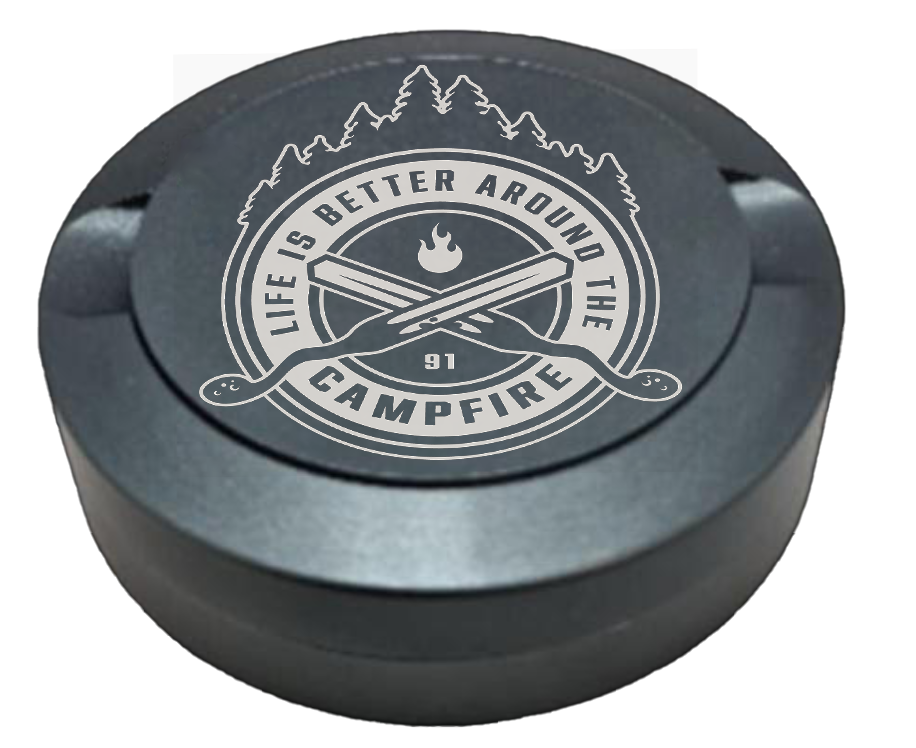 Gravierte Snusdose aus Aluminium mit Gravur - Campfire- graue Oberfläche
