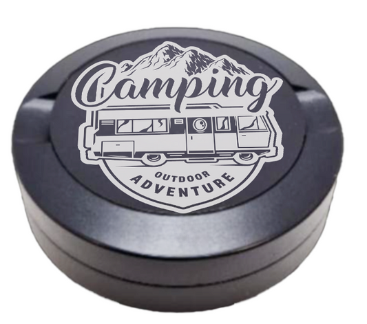 Gravierte Snusdose aus Aluminium mit Gravur - Camping Bus - schwarze Oberfläche
