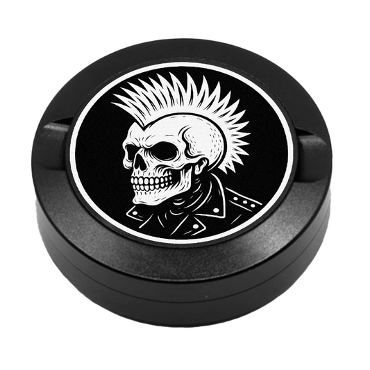 Gravierte Snusdose aus Aluminium mit Motiv Razer Skull, in Schwarz, personalisierte Lasergravur.