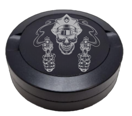 Gravierte Snusdose aus Aluminium mit Gravur - Polizei Skull - schwarze Oberfläche