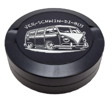 Gravierte Snusdose aus Aluminium mit Gravur - Verschwindibus - schwarze Oberfläche