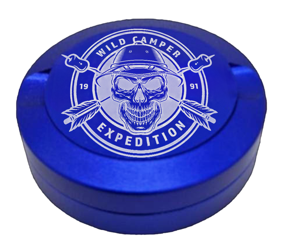 Gravierte Snusdose aus Aluminium mit Gravur - Wild Camper Expedition - blaue Oberfläche
