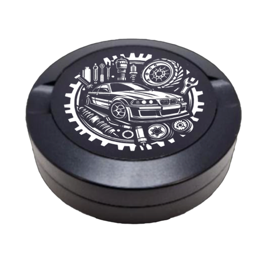 Gravierte Snusdose aus Aluminium mit Motiv «Gear Drive  « auf der Vorderseite, detailreiche Lasergravur, personalisierbare Tabakdose in runder Form.