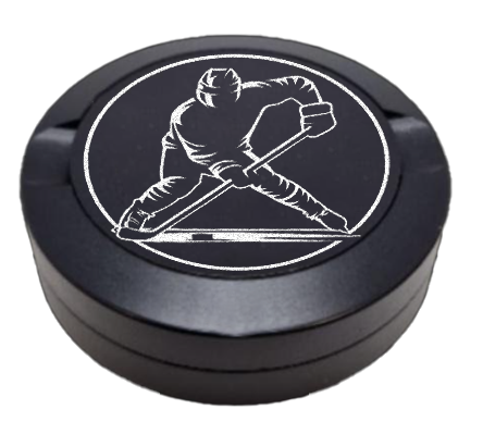 Gravierte Snusdose aus Aluminium mit Motiv « Powerplay « auf der Vorderseite, detailreiche Lasergravur, personalisierbare Tabakdose in runder Form.