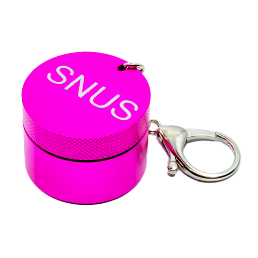 Mini Snusi Schlüsselanhänger pink für kleine Snus-Rationen, kompakter Behälter für unterwegs.