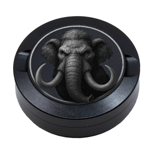 Personalisierte Snusdose mit Mammut Monogramm Gravur aus Aluminium, minimalistisch, elegante Lasergravur mit Motiv