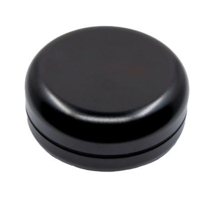 Snus Waste Mini, geschlossenes kleines Döschen ohne Bedruckung, in Schwarz, kompakt und handlich für unterwegs.