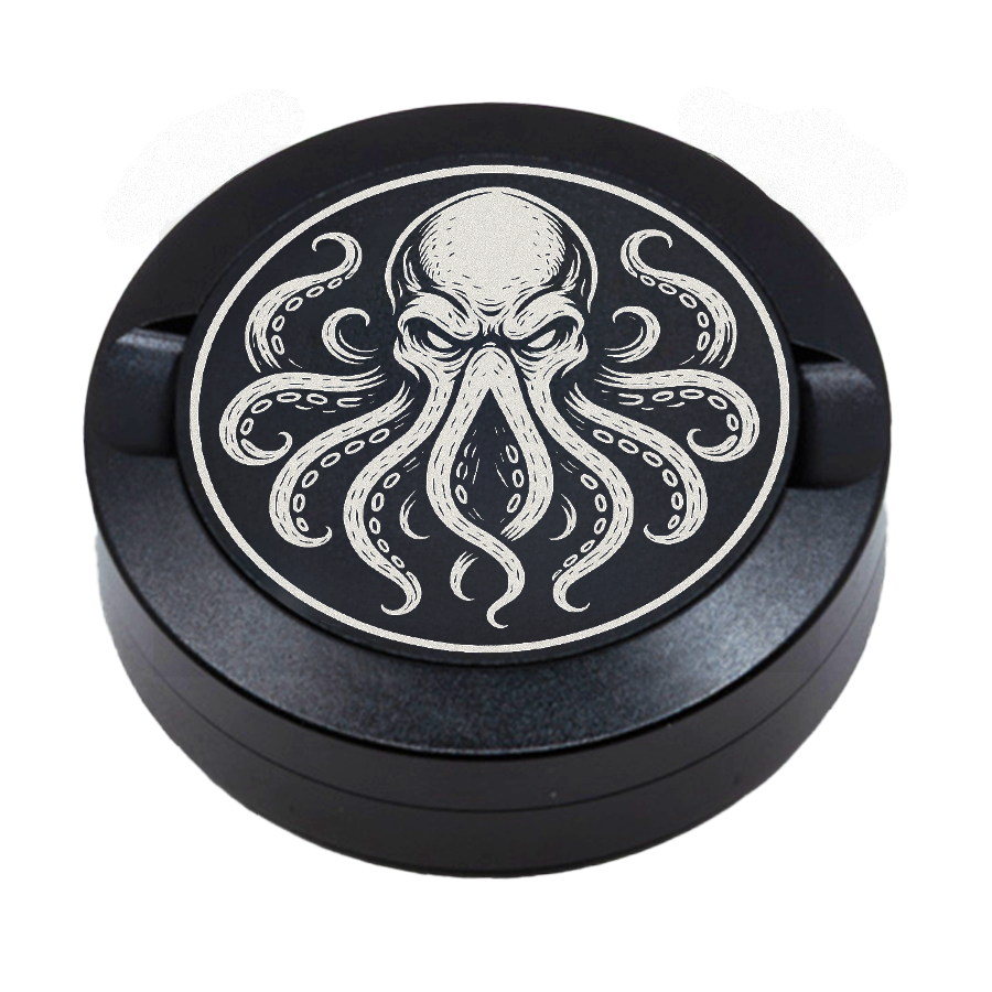 Snusdose graviert mit Abysson Motiv aus Aluminium, personalisierte Lasergravur, robuste Aufbewahrungsdose für Snus.