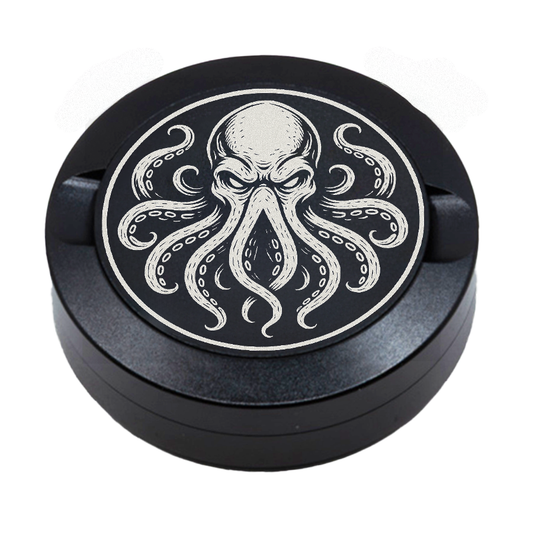 Snusdose graviert mit Abysson Motiv aus Aluminium, personalisierte Lasergravur, robuste Aufbewahrungsdose für Snus.