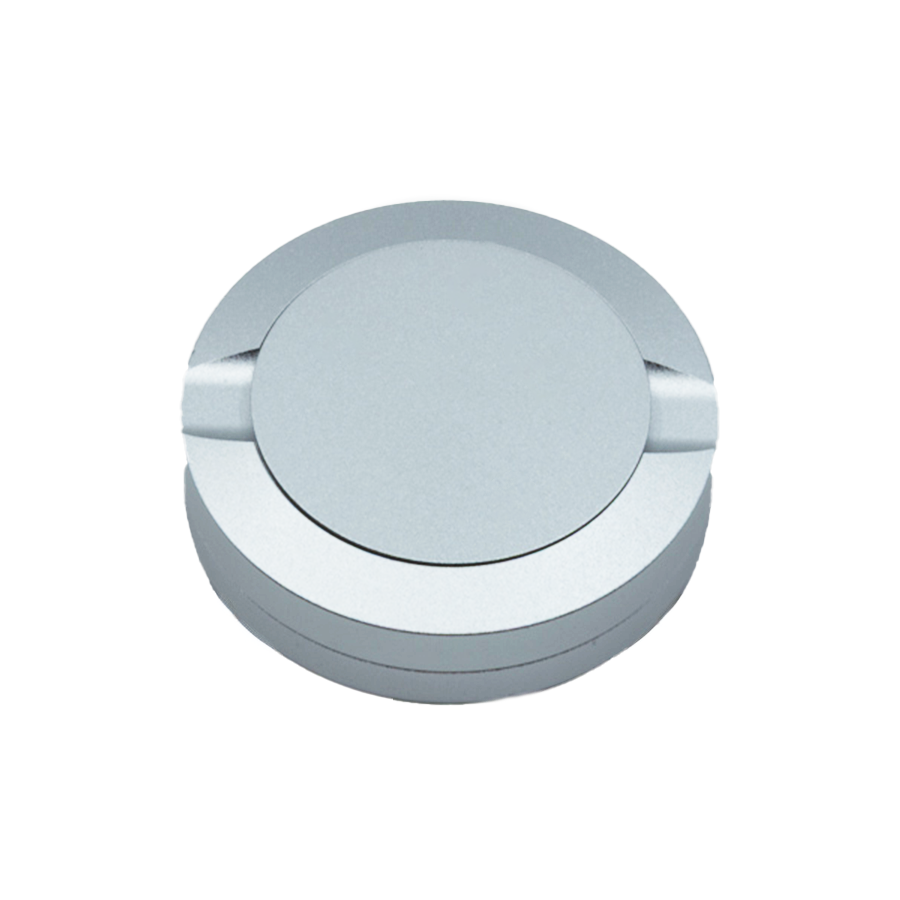 Gravierte Snusdose silber aus Aluminium , detailreiche Lasergravur, personalisierbare Tabakdose in runder Form.