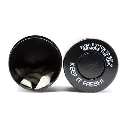 Snus Safe Box geöffnet von oben, Innendose für Snus sichtbar.